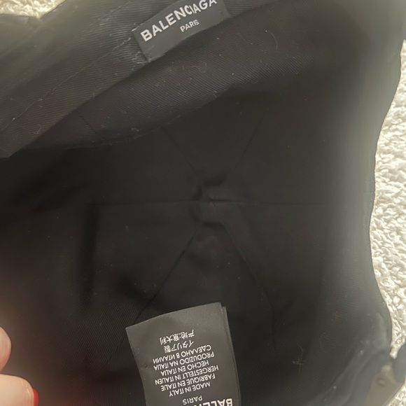 Used balenciaga hat. Authentic. LARGE. Unisex - Picture 4 of 6